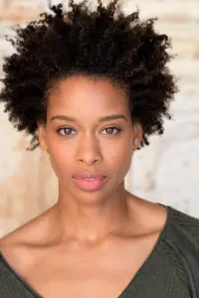 Khetanya Henderson como: Weronika