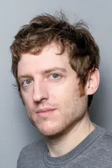 Elis James como: Tuck