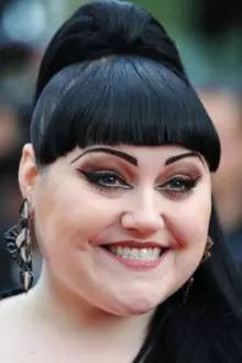 Beth Ditto como: Gigi Taylor-Roman