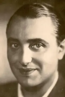 André Burgère como: César
