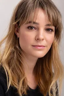 Émilie Leclerc Côté como: Stéphanie