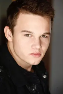 Gavin Macintosh como: Mark Paterson