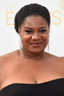 Adrienne C. Moore como: Human (voice)