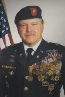 Bo Gritz como: Lt. Col. Steel