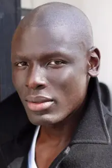 Robert Okumu como: Chaka