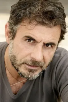 Mimmo Esposito como: Mario Pagano