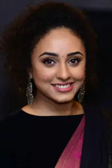 Pearle Maaney como: 