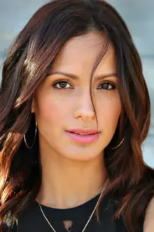 Sabrina Perez como: Laura Pacheco