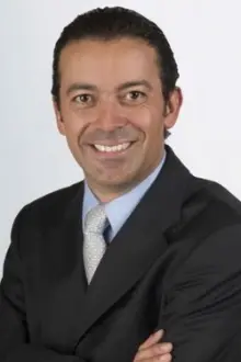 Sergio Jurado como: Emilio Castillo