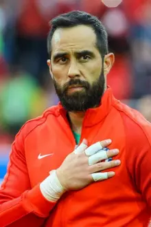 Claudio Bravo como: 