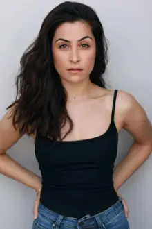 Maryam Cné como: Dana