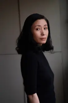 Liu Dan como: Min, Muzi's Mother