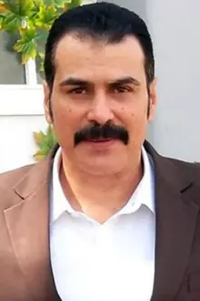 Mukhtar Khan como: 