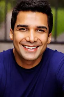Rakshak Sahni como: Sunil