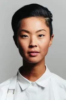 Kristen Kish como: Self - Host