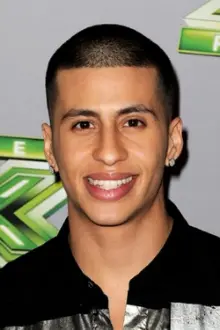 Carlito Olivero como: Derek Sandoval