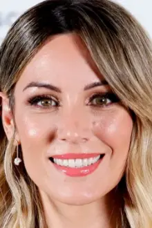 Edurne como: Self - Contestant