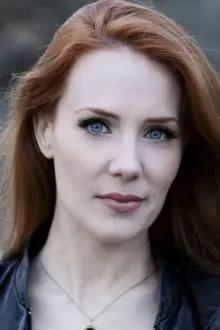 Simone Simons como: Herself - Guest Vocals