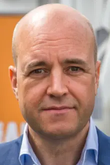 Fredrik Reinfeldt como: Ele mesmo