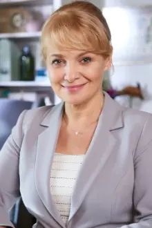 Aldona Struzik como: Generałowa