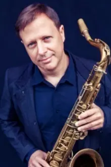 Chris Potter como: tenor saxophone, bass clarinet, soprano saxophone, clarinet, alto flute, bass flute