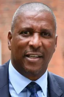 Viv Anderson como: 