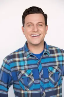 Chris Fairbanks como: Gordon Mulgrew / Screech