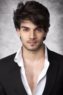 Sooraj Pancholi como: Sooraj Kaushik