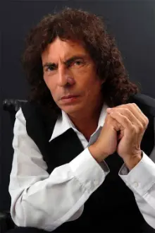 Alejandro Dolina como: Himself (voice)