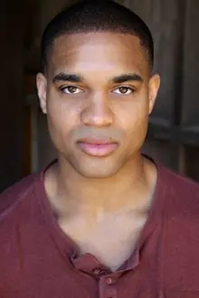 Marcus Emanuel Mitchell como: Trent