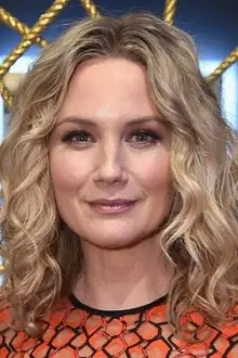 Jennifer Nettles como: Self - Host