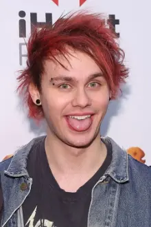 Michael Clifford como: 