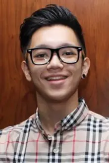 Brandon Salim como: Bumi