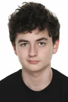 Callum Maloney como: Finny (voice)