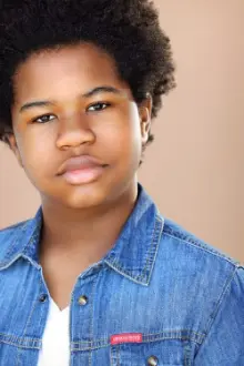 Devin Bright como: Noel