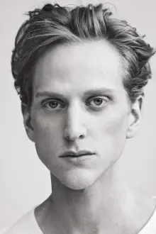 David Hallberg como: Prince Désiré