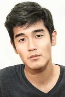 Nathan Hartono como: Pong