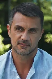 Paolo Maldini como: 