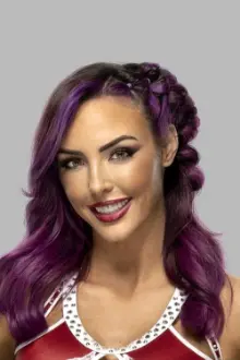 Cassandra Lee McIntosh como: Peyton Royce