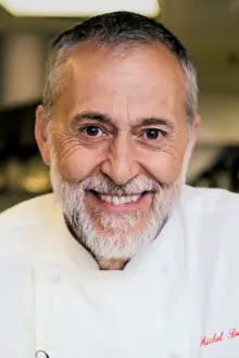 Michel Roux Jr como: Himself - Presenter