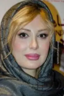 Niousha Zeighami como: 