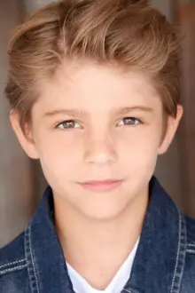 Bryson Pitts como: Eric