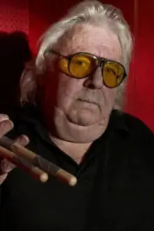 Lee Kerslake como: Ele mesmo