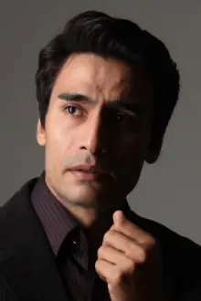 Farhan Ally Agha como: Barrister Usman Ali Khan