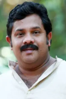 Hareesh Perumanna como: Ganapathi