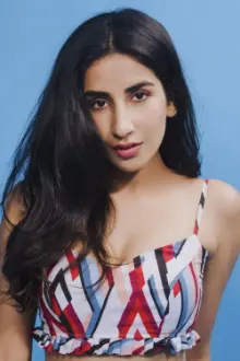 Parul Gulati como: 