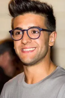 Piero Barone como: 