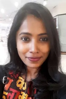 Suranga Ranawaka como: Kamala Velaithan