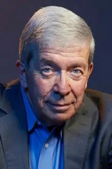 Joe Kenda como: Host