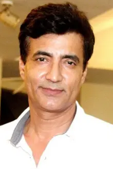 Narendra Jha como: Dr. Hilal Meer